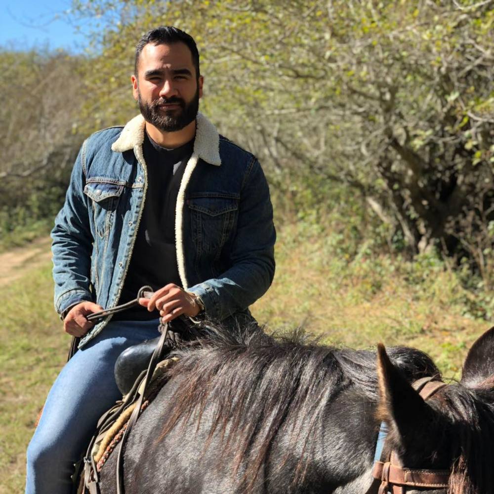 Meet your Posher, Joshua